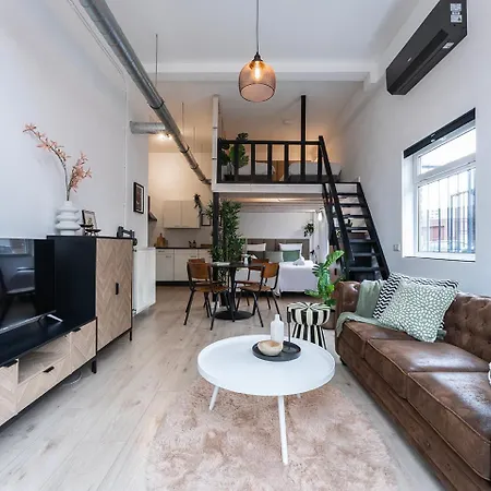 4p, Center, Close To & Station Apartment *