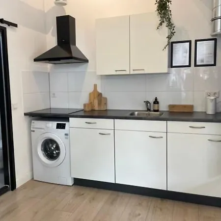 Apartment 4p, Center, Close To & Station *