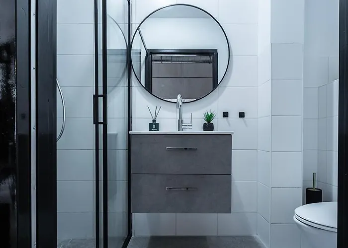 Apartment 4p, Center, Close To & Station *